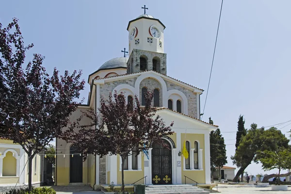 Kostel Nanebevzetí ve starém městě Kavaly, Řecko — Stock fotografie