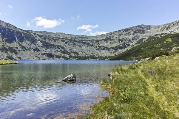 Danau bau di gunung Rila, Bulgaria — Stok Foto