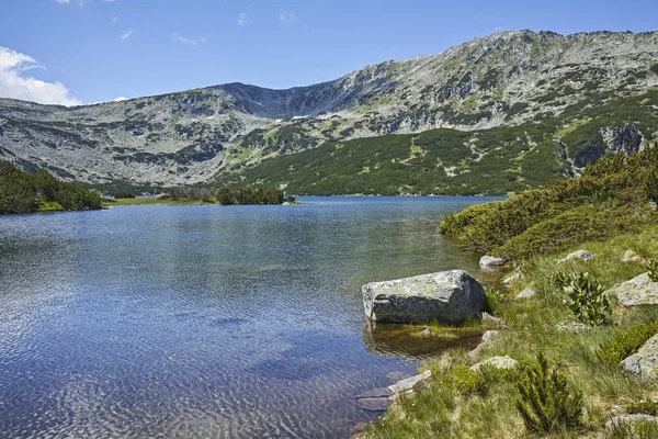 Danau bau di gunung Rila, Bulgaria — Stok Foto