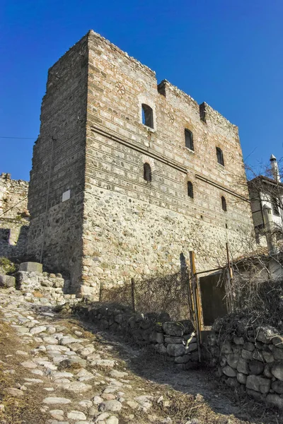 Ruiner av medeltida fästning i staden Melnik, Bulgarien — Stockfoto