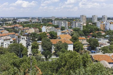 Plovdiv, Bulgaristan - 5 Temmuz 2018: Nebet Tepe tepe, Bulgaristan Plovdiv şehirden panoramik cityscape