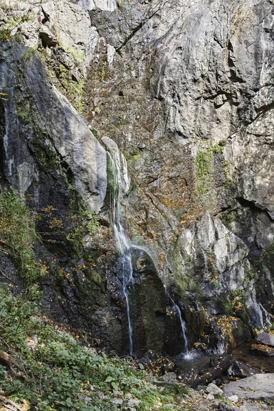 Samodivsko praskalo cascata, Monti Rodopi, Bulgaria — Foto Stock