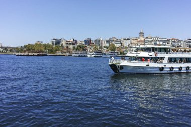 İSTANBUL, TURKEY - 26 Temmuz 2019: İstanbul, Türkiye 'de Altın Boynuz' un inanılmaz manzarası