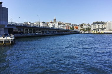 İSTANBUL, TURKEY - 26 Temmuz 2019: İstanbul, Türkiye 'de Altın Boynuz' un inanılmaz manzarası