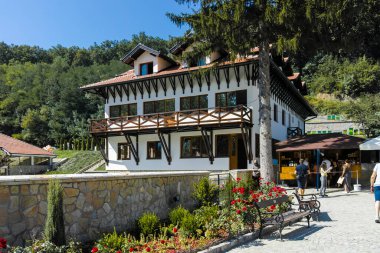 TUMAN MONASTERY, SERBIA - 11 Ağustos 2019: Golubac, Sumadija ve Batı Sırbistan yakınlarındaki Ortaçağ Tuman Manastırı