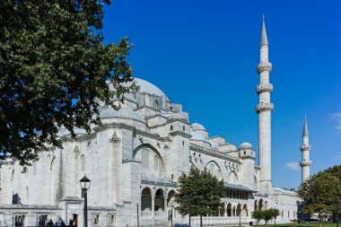 İSTANBUL, TURKEY - 26 Temmuz 2019: İstanbul, Türkiye 'de Süleyman Camii (Osmanlı İmparatorluğu Camii) inşaatı