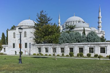 İSTANBUL, TURKEY - 26 Temmuz 2019: İstanbul, Türkiye 'de Süleyman Camii (Osmanlı İmparatorluğu Camii) inşaatı