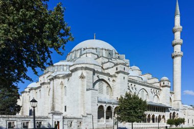 İSTANBUL, TURKEY - 26 Temmuz 2019: İstanbul, Türkiye 'de Süleyman Camii (Osmanlı İmparatorluğu Camii) inşaatı