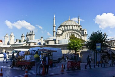 İSTANBUL, TURKEY - 26 Temmuz 2019: İstanbul, Türkiye 'de Nuruosmaniye Camii inşaatı