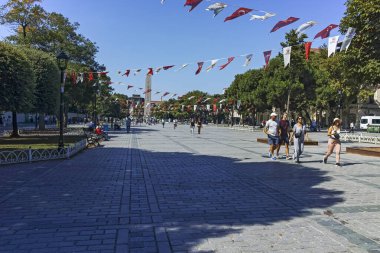 İSTANBUL, TURKEY - 26 Temmuz 2019: İstanbul Sultanahmet Meydanı, Türkiye
