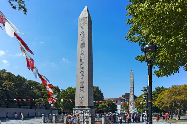 Istanbul Turquía Julio 2019 Obelisco Amurallado Plaza Sultanahmet Ciudad Estambul — Foto de Stock