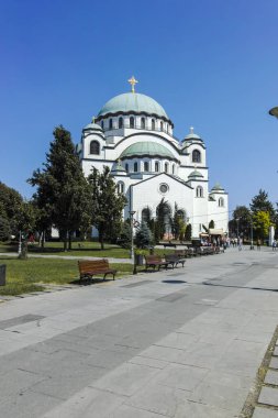 BELGRAD, SERBIA - 12 Ağustos 2019: Sırbistan 'ın başkenti Belgrad' daki Saint Sava Katedrali Kilisesi