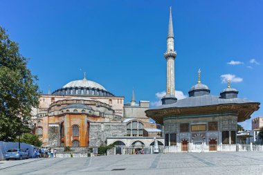 İSTANBUL, TURKEY - 26 Temmuz 2019: İstanbul, Türkiye 'deki Ayasofya Müzesi