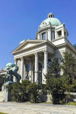 BELGRAD, SERBIA - 12 Ağustos 2019: Sırbistan 'ın başkenti Belgrad' da Cumhuriyet Ulusal Meclisi (Skupstina)
