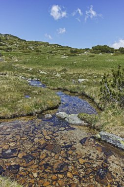 Balık Gölleri yakınlarındaki manzara, Rila dağı, Bulgaristan