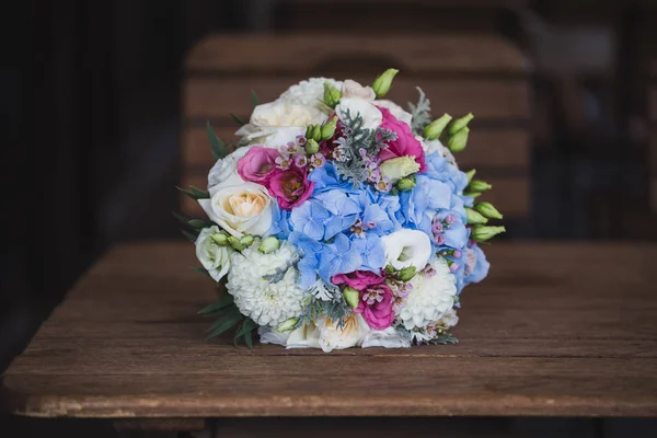 Güzel düğün buketi