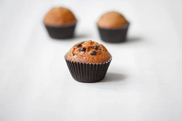 Küçük bisküvi kek çikolata ile