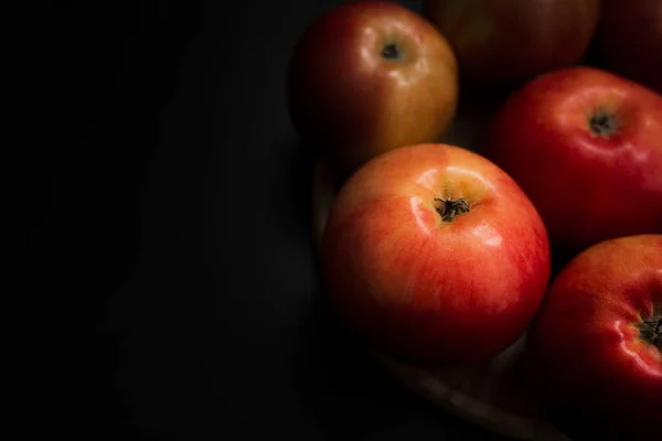 Taze Organik Elmalar 