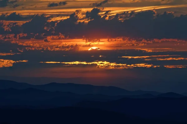 Zonsondergang vanaf de Berg Aigoual — Stockfoto