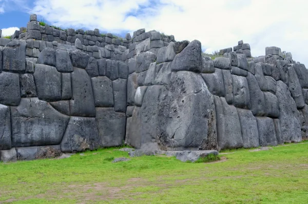 Gamla sten Sacsahuaman ruiner — Stockfoto