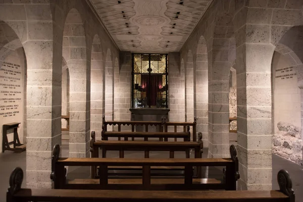 Igreja Católica interior — Fotografia de Stock