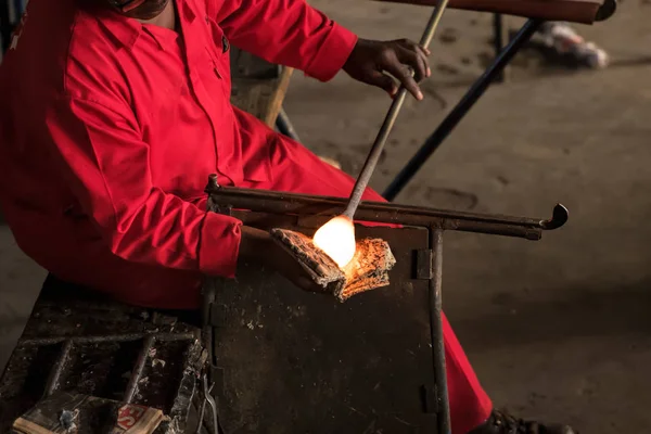 Man glass artisan — Stock Photo, Image