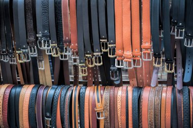 moda Deri kemerler