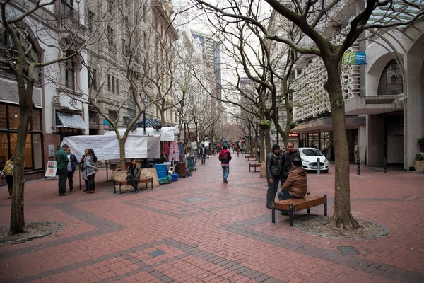 Cape town sokaklarda insanlar ile