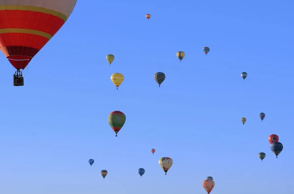 Αερόστατα θερμού αέρα σε Chambley — Φωτογραφία Αρχείου