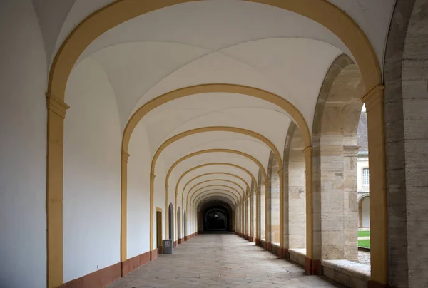 Corredor na Abadia de Cluny — Fotografia de Stock