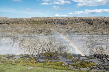 Dettifoss 'tan düştü. Yakın çekim.