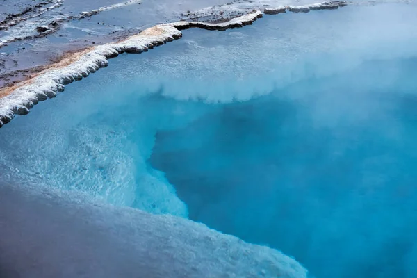 Геотермальная Зона Гейсира Леднике — стоковое фото
