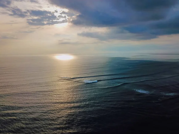 Oceanische Fontein Nusa Dua Bali Rotsen Azuurblauwe Water Van Oceaan — Stockfoto