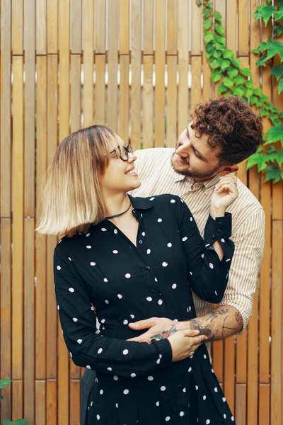 Retrato de cerca de una pareja amorosa — Foto de Stock