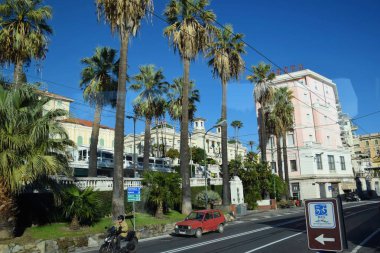 Sanremo İtalya ve avuç içi otobüs görünümünden