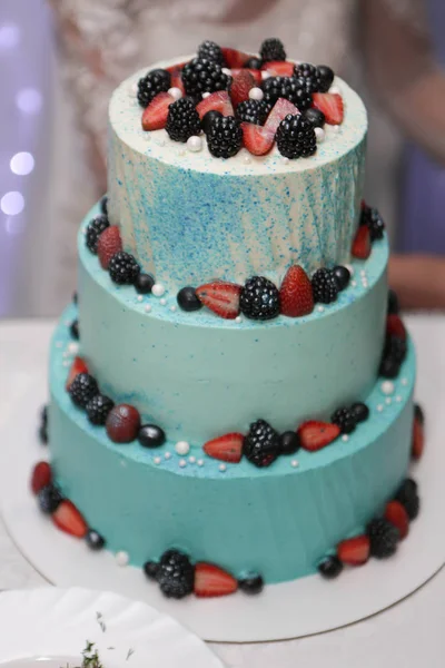 A beautiful wedding cake — Stock Photo, Image