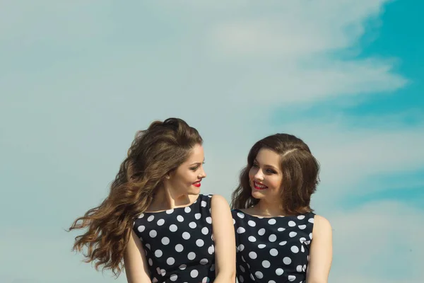 Two beautiful sisters twin girls — Stock Photo, Image