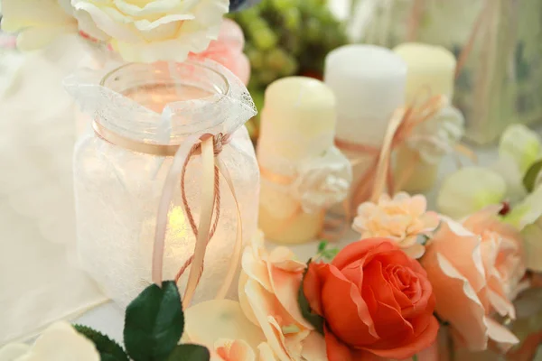 Hermosa decoración de la boda festiva brillante — Foto de Stock