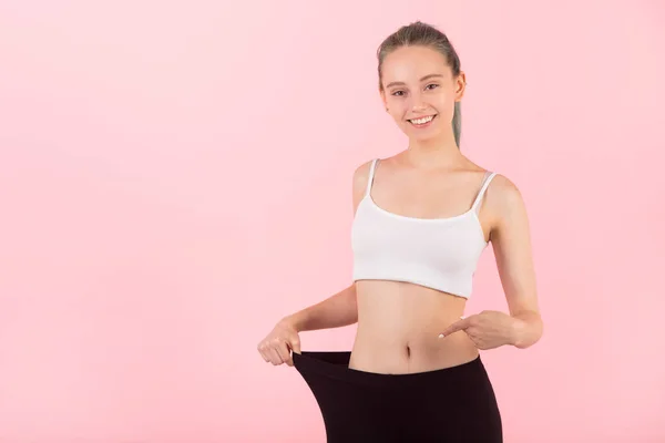 Hermosa Joven Delgada Mujer Ropa Deportiva Sobre Fondo Rosa — Foto de Stock