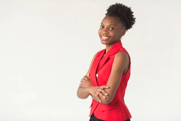Schöne Junge Afrikanische Frau Auf Weißem Hintergrund Einem Roten Anzug — Stockfoto