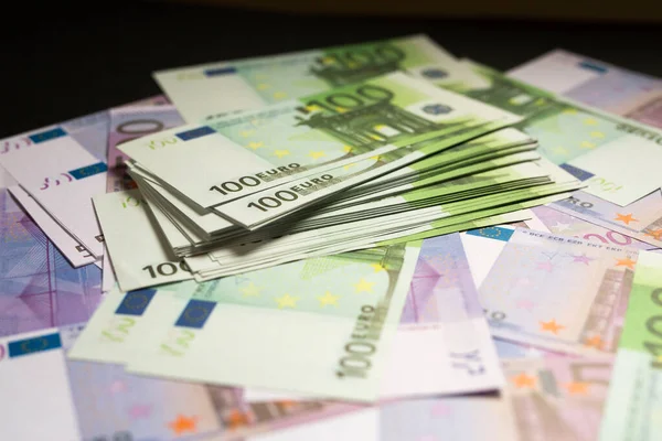 Many Lying Scattered Euro Bills — Stock Photo, Image