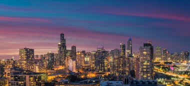 Chicago Downtown manzarası panorama alacakaranlıkta