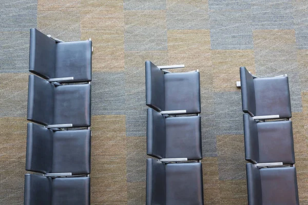 Sillas vacías en el aeropuerto, viev superior —  Fotos de Stock