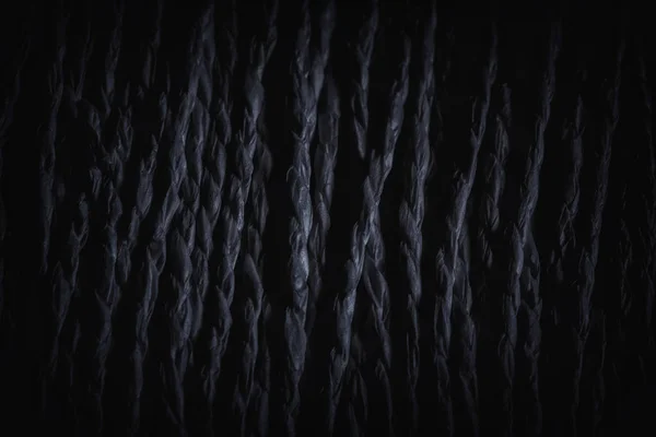 Грубая чёрная веревка — стоковое фото