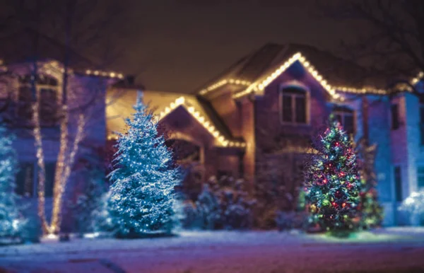 Sezónní Vánoční Dům Světla Dekorace Venkovní Rozmazané Rozostřeného Pohledu Vánoční — Stock fotografie