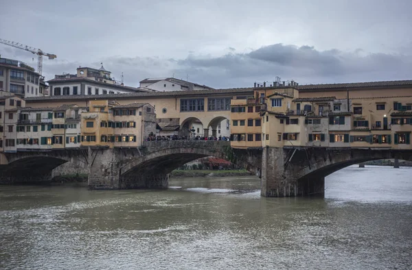 Utsikt över Ponte Vecchio i Florens 3 — Stockfoto