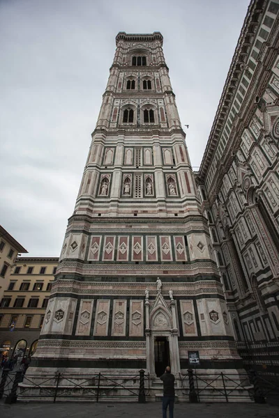 Detalle del campanario del Duomo de Florencia — Foto de Stock