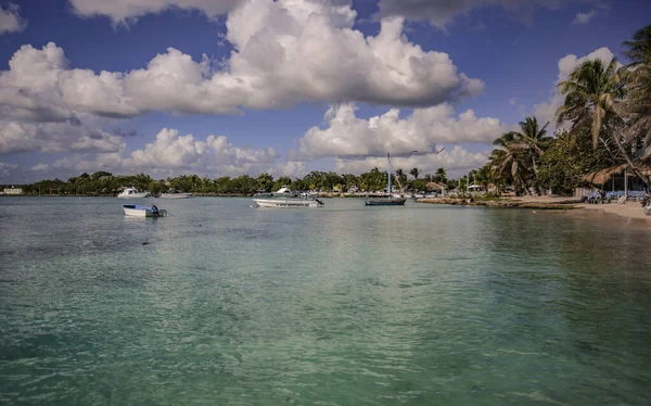 Laguna Bayahibe i port turystyczny 5 — Zdjęcie stockowe