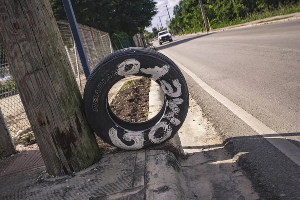 Gomero: Dominik Cumhuriyeti 'ndeki bir lastik satıcısını simgeliyor — Stok fotoğraf