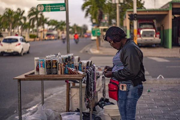 Scène de vie quotidienne dans les rues de Higuey en République dominicaine 21 — Photo